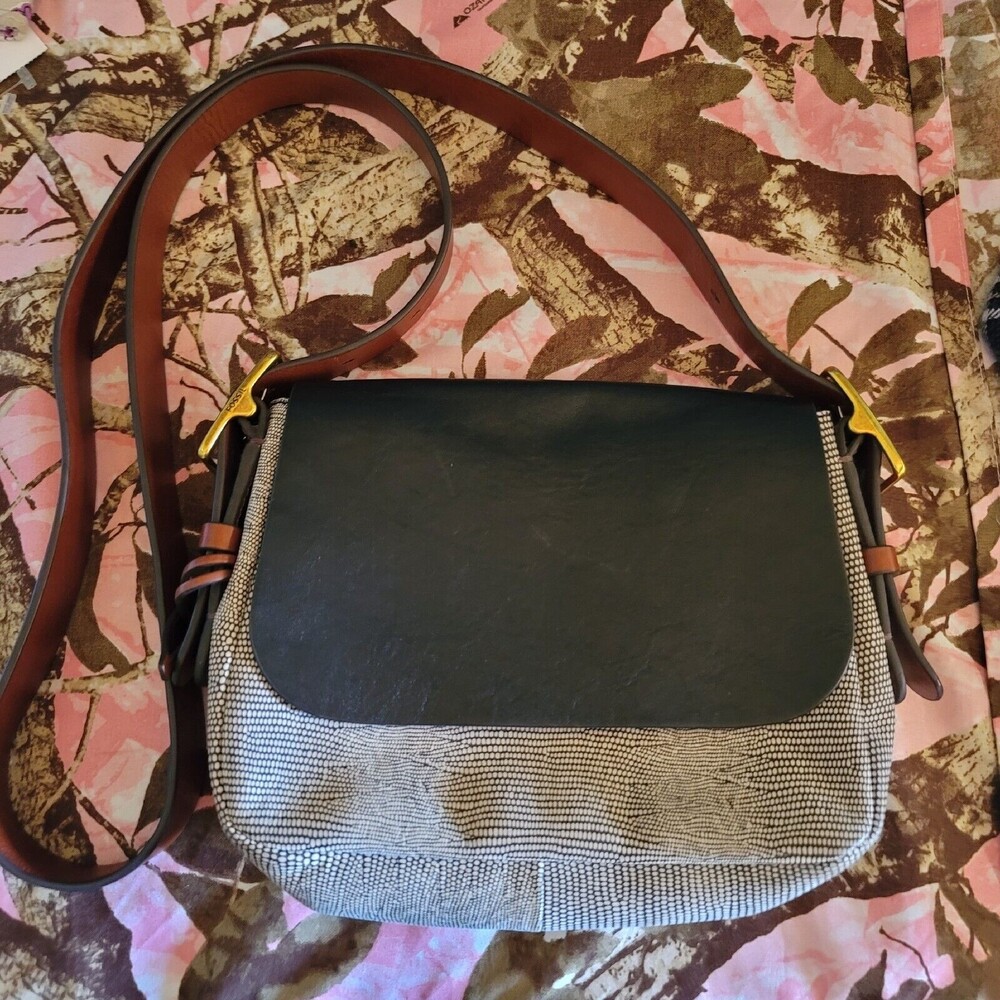 Fossil Harper Small Leather Crossbody Purse Color: Black/Brown Animal Print Body